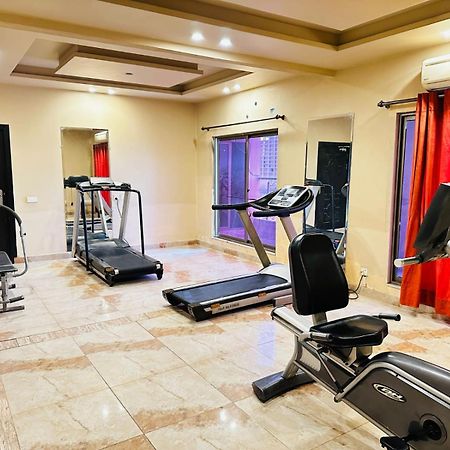 Grand Regent Hotel And Suites Фейсалабад Экстерьер фото